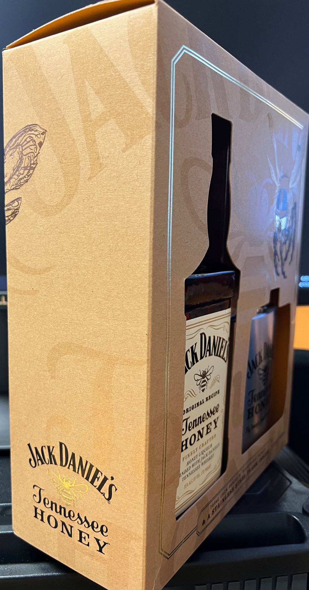 Set Honey With Flask 2014 - Jack Daniel’s Distillery, Lynchburg, TN (750 mL) alcohol collectible - Main Image 4