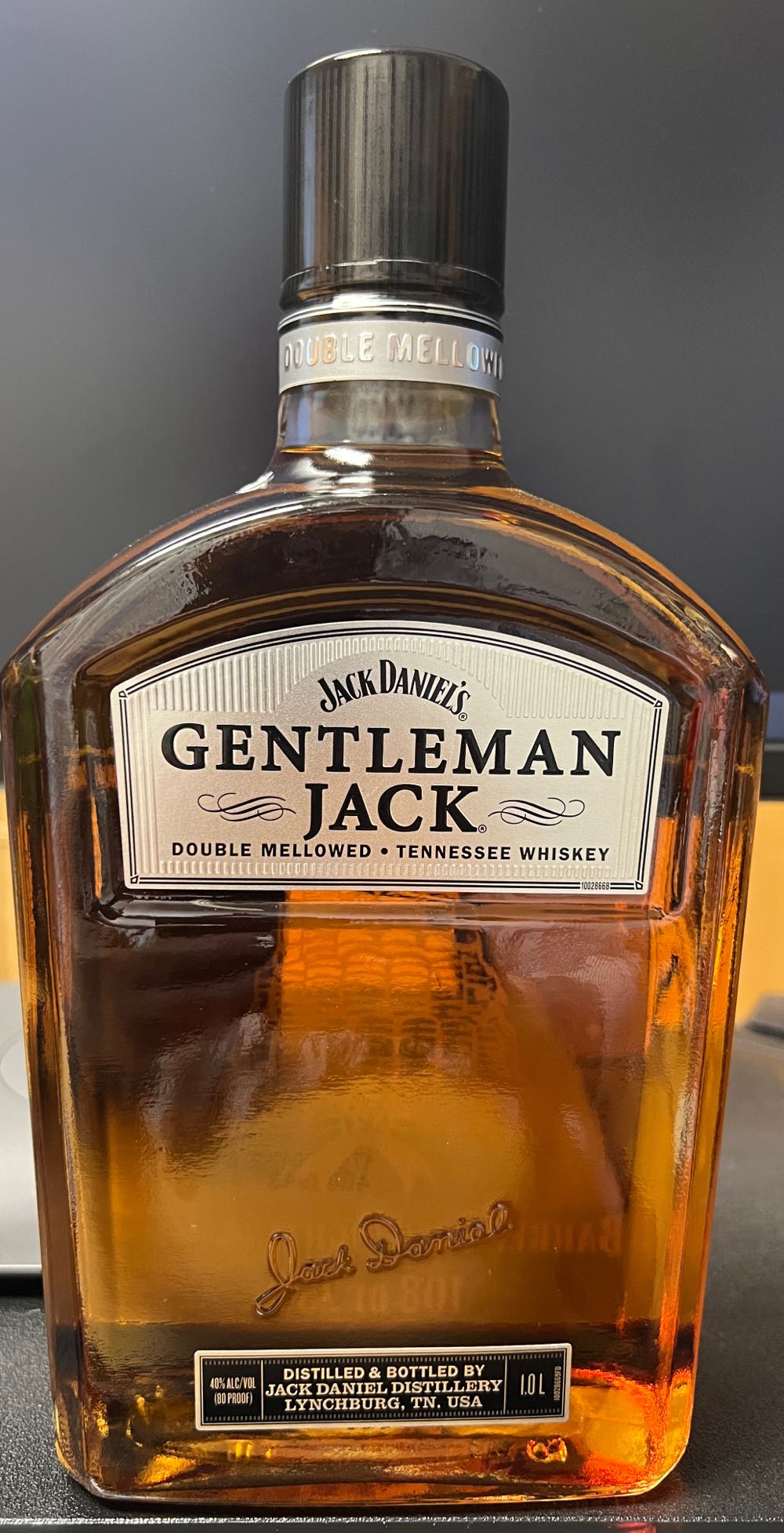 0 GJ Barrel Tree Lighting 2024 - Jack Daniel’s Distillery, Lynchburg, TN (1 L) alcohol collectible [Barcode 082184038734] - Main Image 2