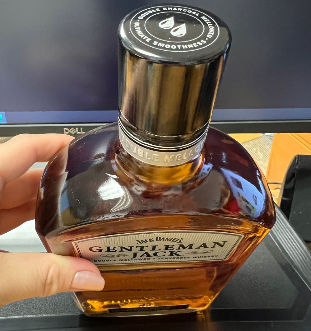 0 GJ Barrel Tree Lighting 2024 - Jack Daniel’s Distillery, Lynchburg, TN (1 L) alcohol collectible [Barcode 082184038734] - Main Image 4