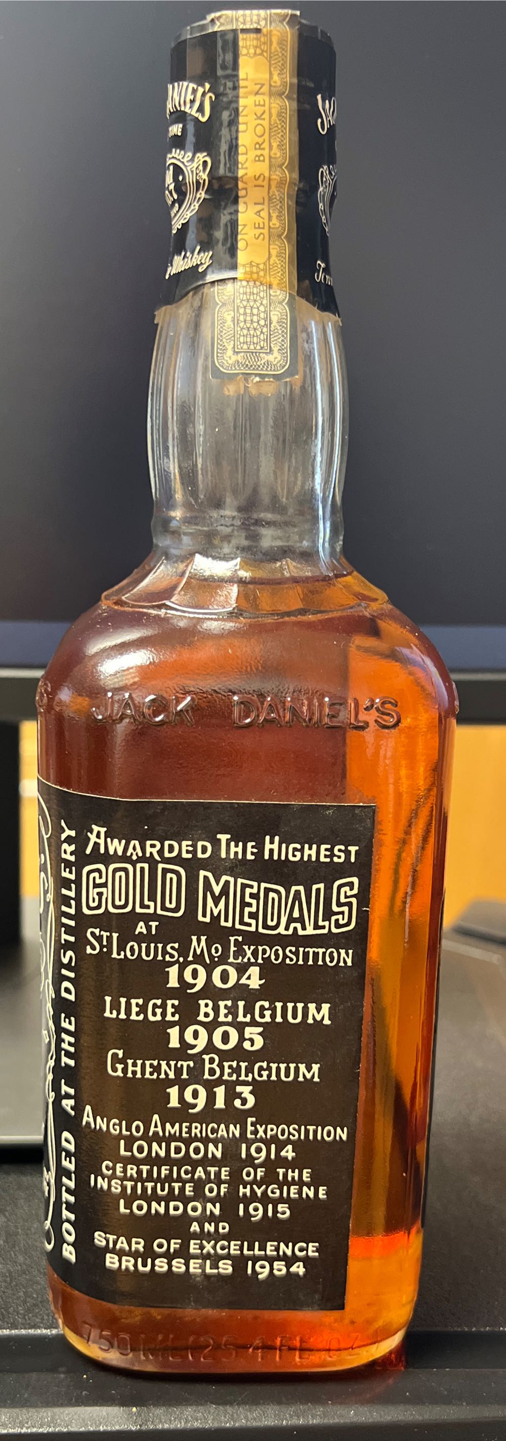 Black Label 1979 Box - Jack Daniel’s Distillery, Lynchburg, TN (750 mL) alcohol collectible - Main Image 4