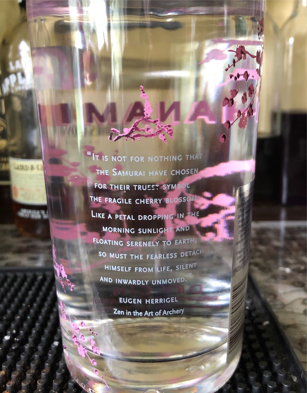 Hanami - P. Melchers (750 mL) alcohol collectible [Barcode 087290800725] - Main Image 2