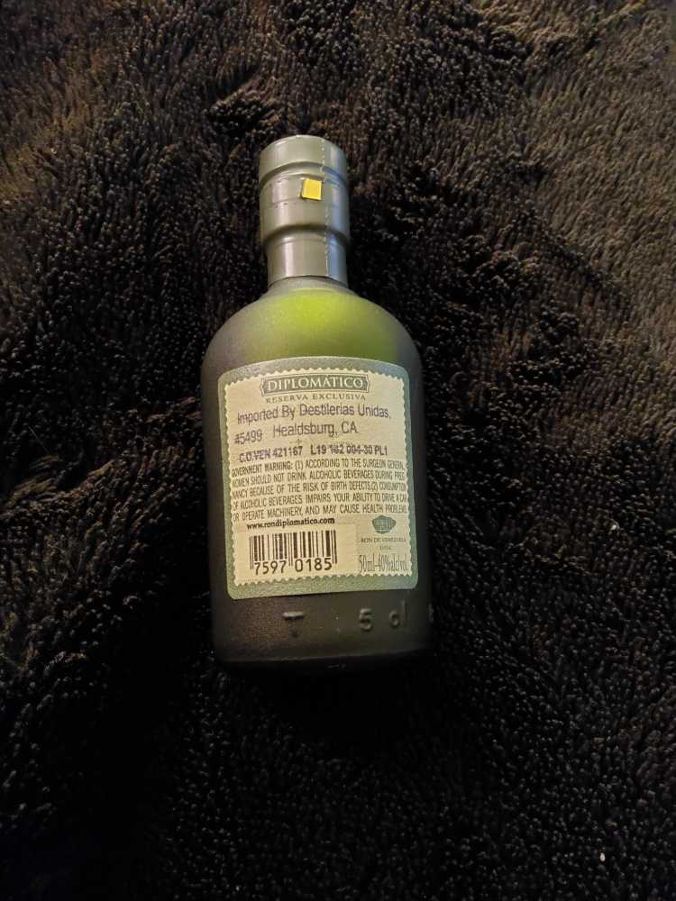 Diplomatico Reserva Exclusiva - Distilerias unidas S.A. (50 mL) alcohol collectible [Barcode 75970185] - Main Image 2