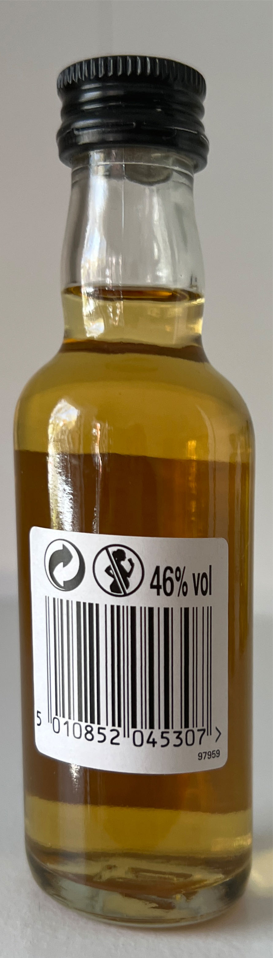 Islay Rum Rebel Single Malt Scotch Whisky - Ian MacLeod Distilleries (50 mL) alcohol collectible [Barcode 5010852045307] - Main Image 2
