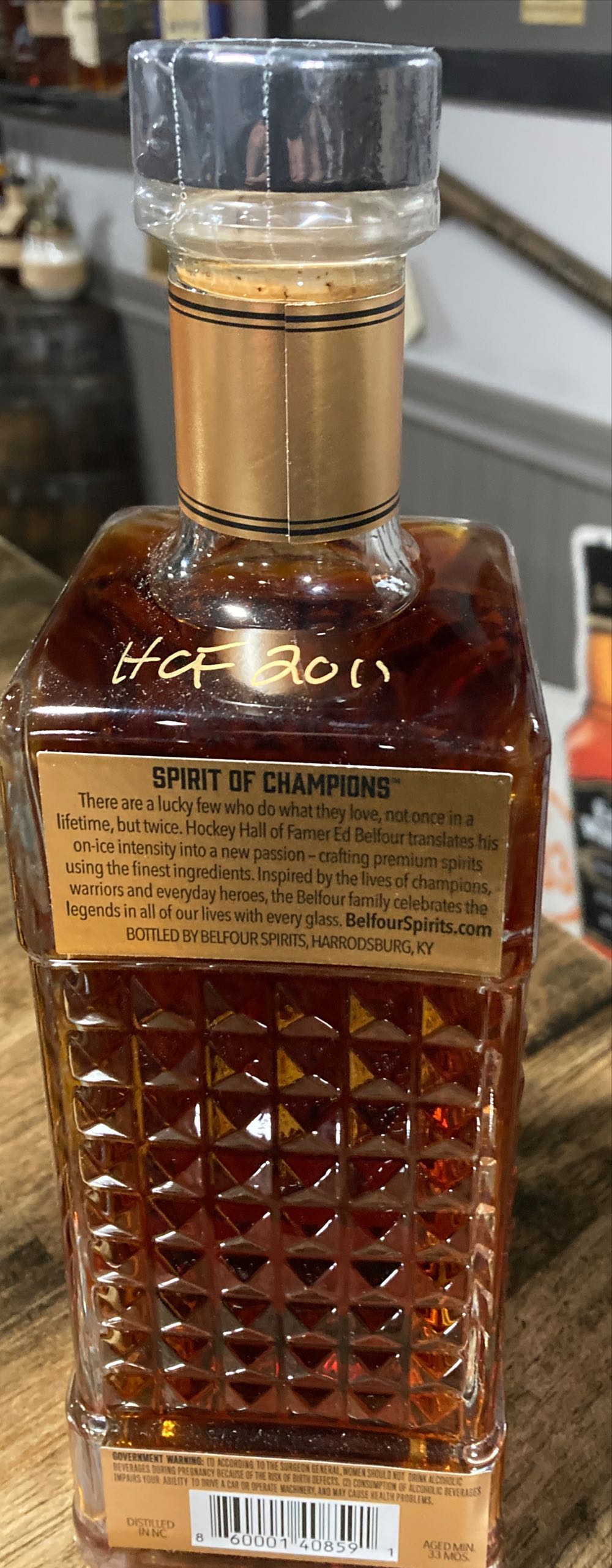 Belfour Small Batch Bourbon - Belfour Spirits (750 mL) alcohol collectible [Barcode 860001408591] - Main Image 2