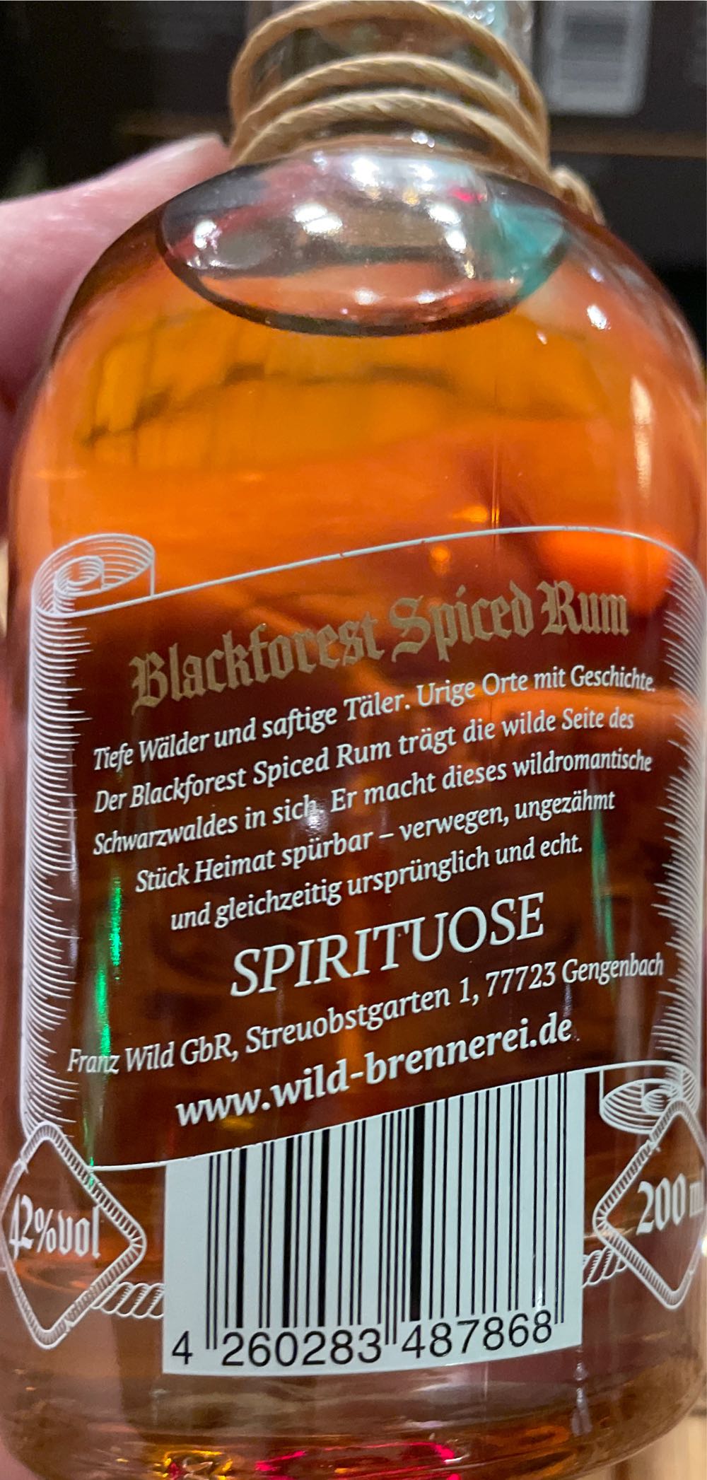BlackForest Spiced Rum - Wild Brennerei (200 mL) alcohol collectible [Barcode 4260283487868] - Main Image 2