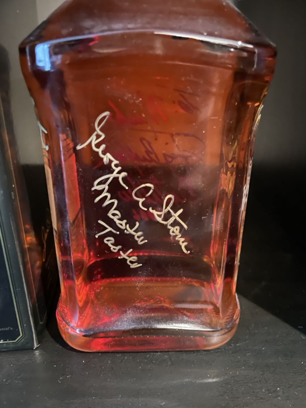 Jack Daniel’s Gold Medal 1981 - 750ml - Jack Daniel’s (750 mL) alcohol collectible [Barcode 5099873086971] - Main Image 4