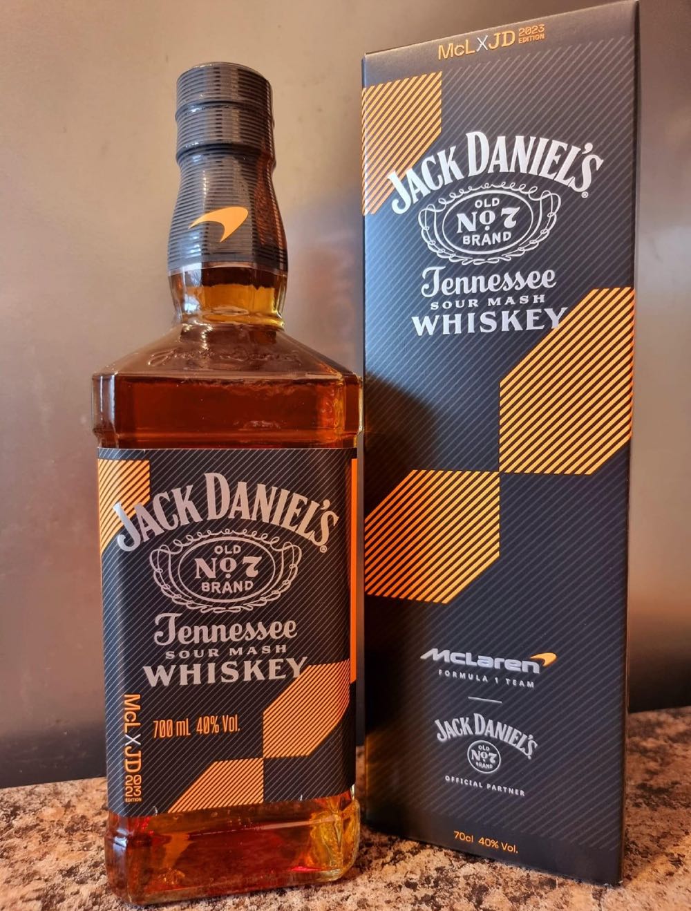 Jack Daniel’s McLaren F1 2025 - 1litre - Jack Daniel’s Distillery, Lynchburg, TN (1 L) alcohol collectible [Barcode 5099873026045] - Main Image 4