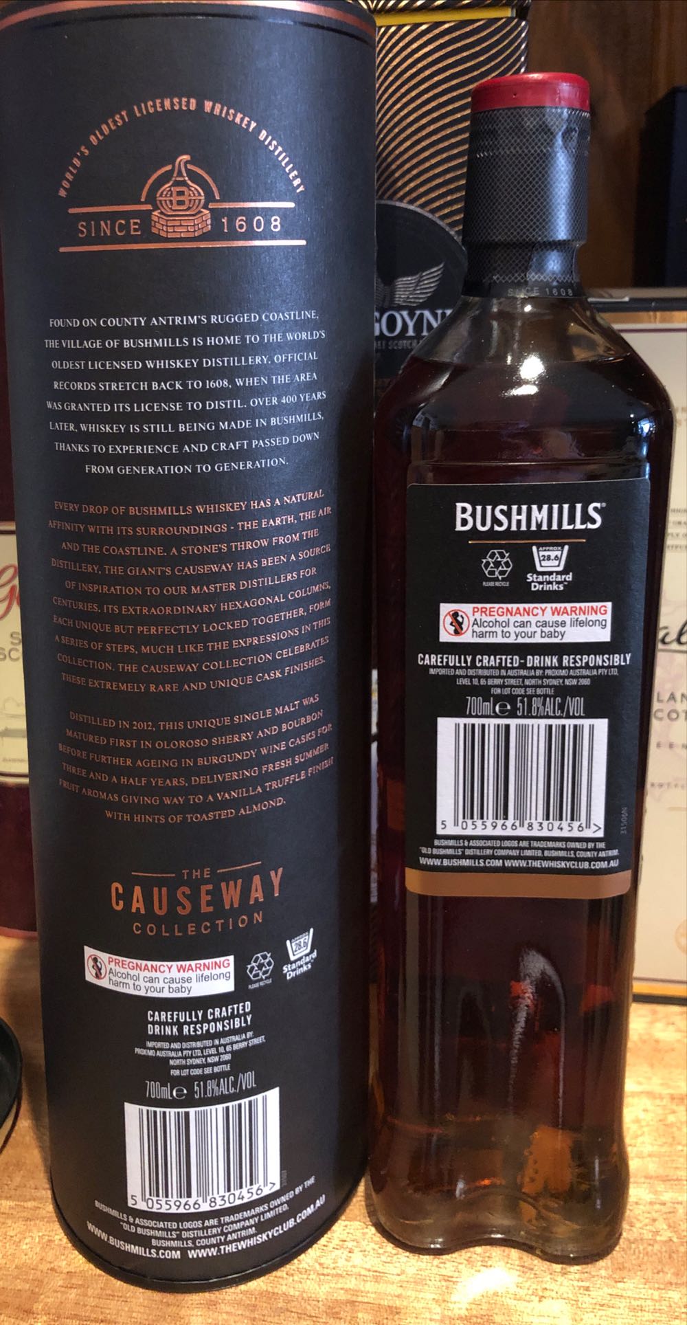 Bushmills Single Malt Whisky 2012 The Causeway Collection - Old Bushmills Distillery (700 mL) alcohol collectible [Barcode 5055966830456] - Main Image 2