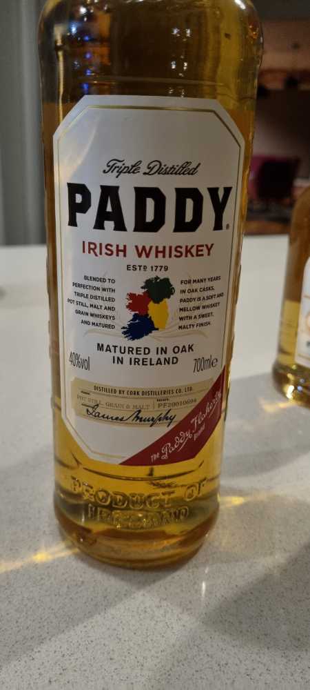 Vintage Paddy Irish Whiskey Whisky Bottle 700 Mls Triple Distilled Empty - Paddy (700 mL) alcohol collectible [Barcode 1210000100153] - Main Image 2