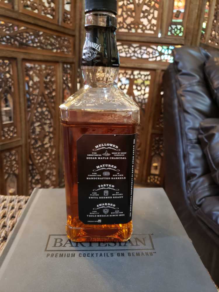 Vintage - Jack Daniels Old No7 Tennessee Whiskey - Jack Daniel Distillery (750 mL) alcohol collectible [Barcode 82180904] - Main Image 2