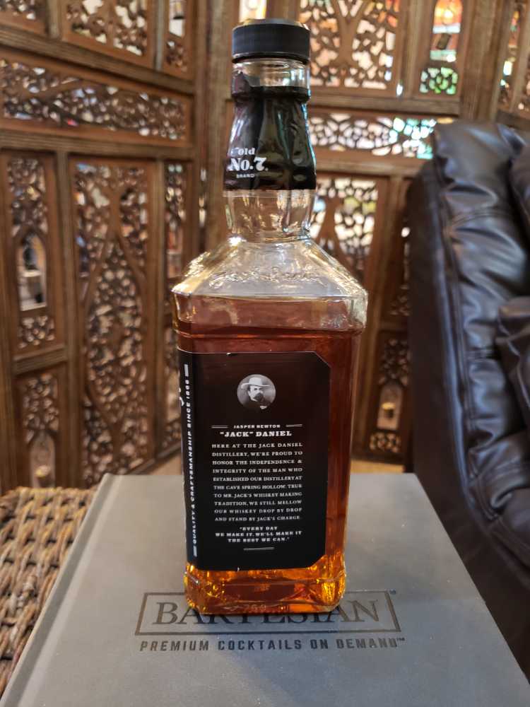 Vintage - Jack Daniels Old No7 Tennessee Whiskey - Jack Daniel Distillery (750 mL) alcohol collectible [Barcode 82180904] - Main Image 4