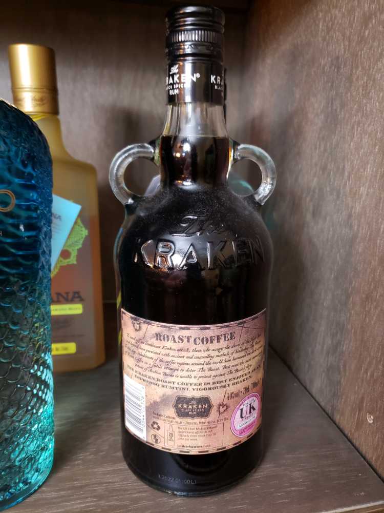 The Kraken Black Spiced Rum  (700 mL) alcohol collectible [Barcode 818844023266] - Main Image 2