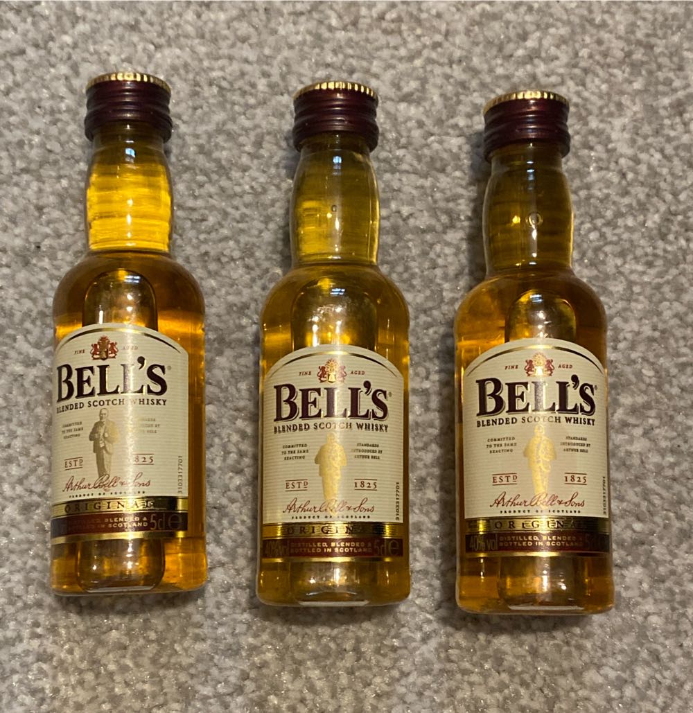 Bells Scotch Whiskey - Arthur Bell And Sons (50 mL) alcohol collectible [Barcode 50387236] - Main Image 2