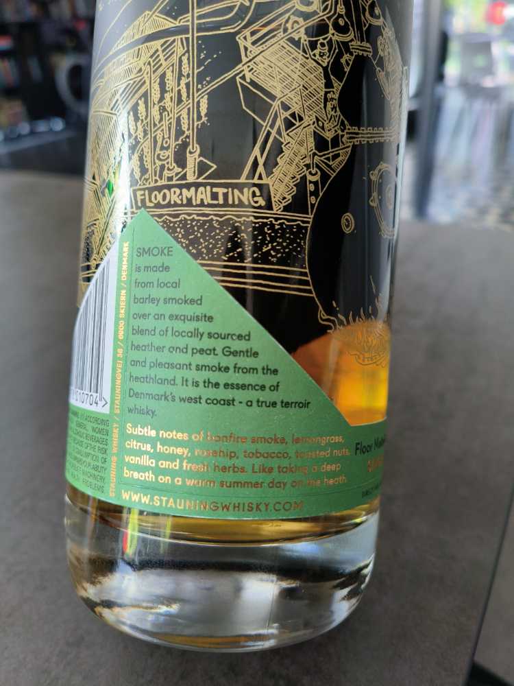 Stauning Smoke - Denmark (700 mL) alcohol collectible [Barcode 5711978010704] - Main Image 2