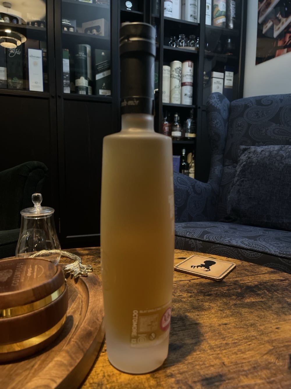 Octomore 13.3 - The Bruichladdich Distillery (700 mL) alcohol collectible - Main Image 2