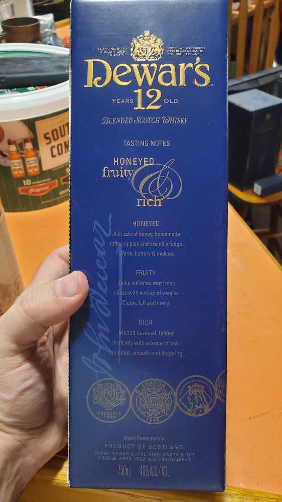 Dewar’s 12 Years Old Double Aged - Dewars (750 mL) alcohol collectible - Main Image 2