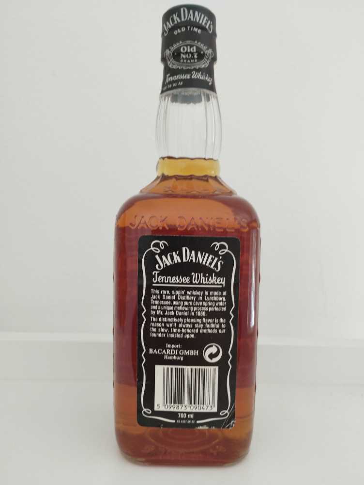 Black Label  (700 mL) alcohol collectible - Main Image 2