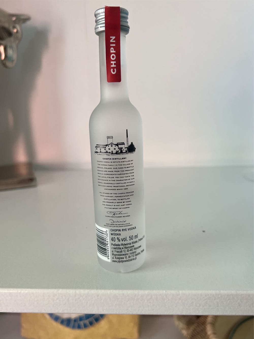 Chopin Rye Vodka - The Dorda Family In (50 mL) alcohol collectible [Barcode 5900640051736] - Main Image 2