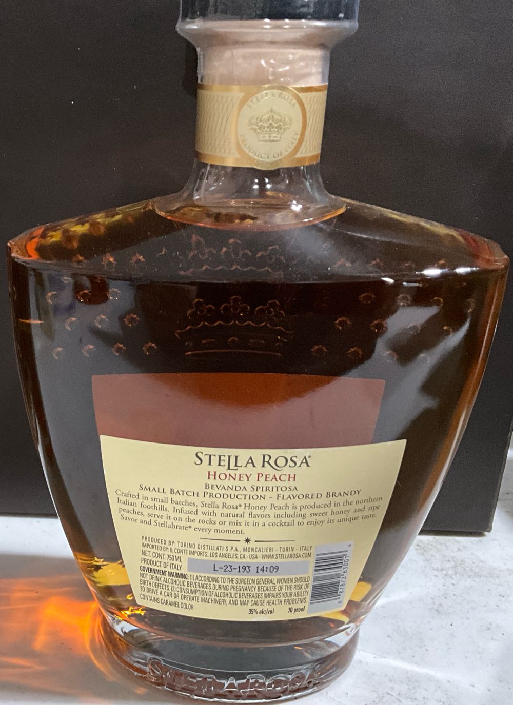 Stella Rosa Honey Peach Flavored Brandy - Italy - Torino Distillati S.r.l. (750 mL) alcohol collectible [Barcode 087872630016] - Main Image 2