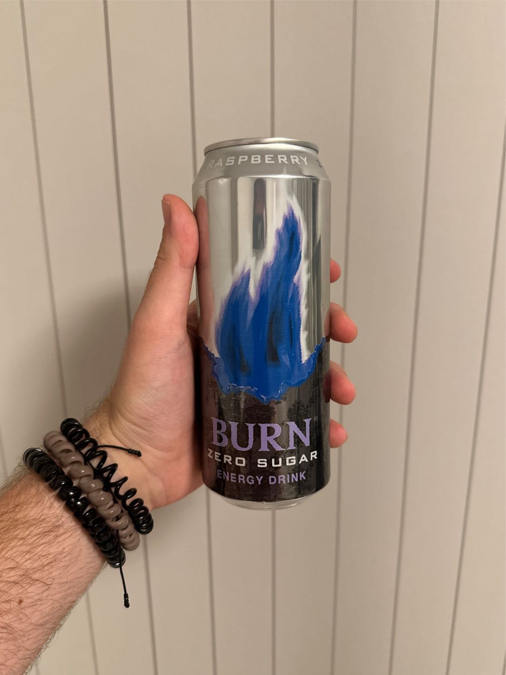 Burn Zero Raspberry  (500 mL) alcohol collectible [Barcode 5060895740387] - Main Image 2