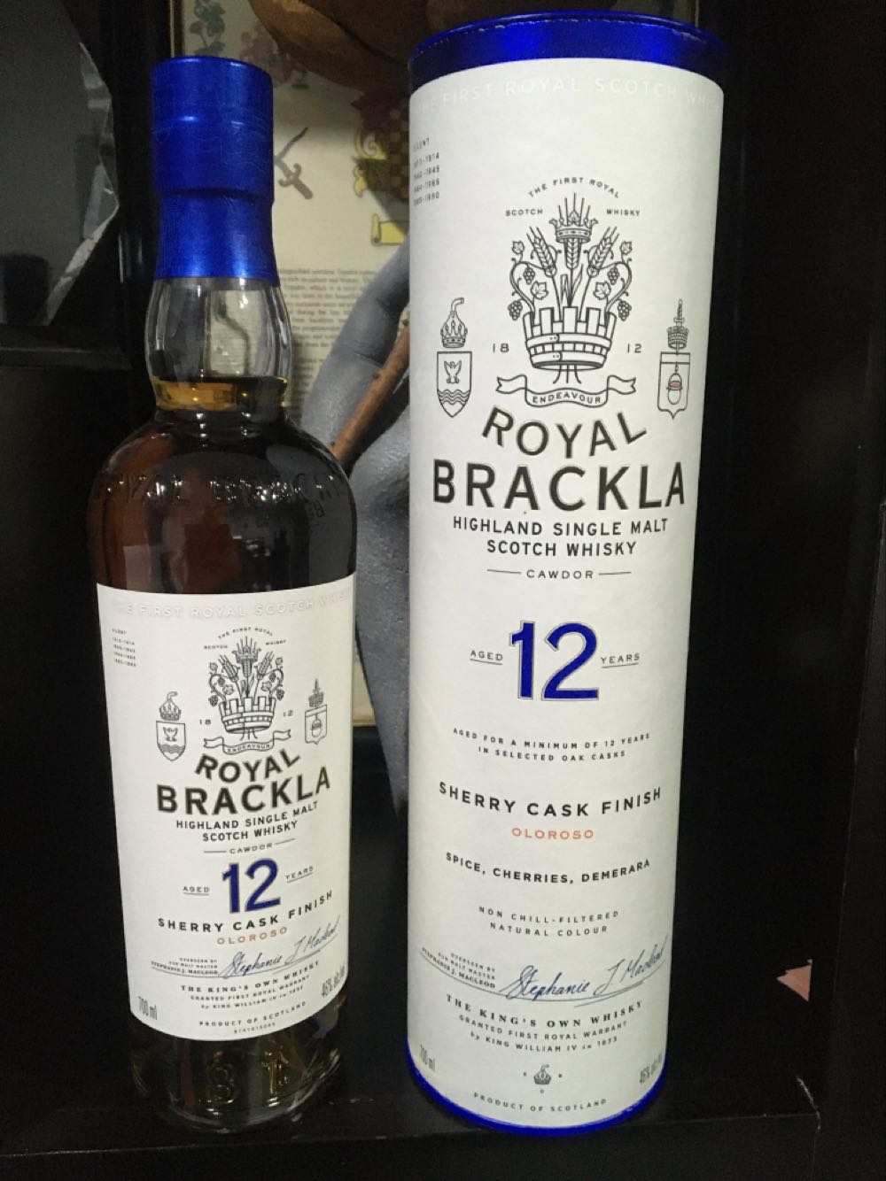 Royal Brackla 12 Years - Royal Brackla Distillery (700 mL) alcohol collectible [Barcode 7640171035475] - Main Image 2