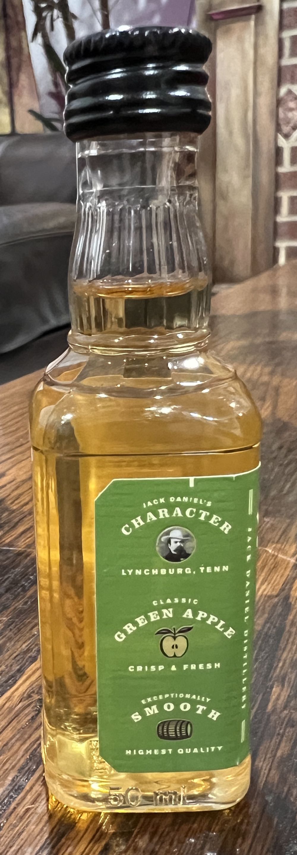 Apple Asia 50ml - Jack Daniel’s Distillery, Lynchburg, TN (50 mL) alcohol collectible [Barcode 5099873017609] - Main Image 2