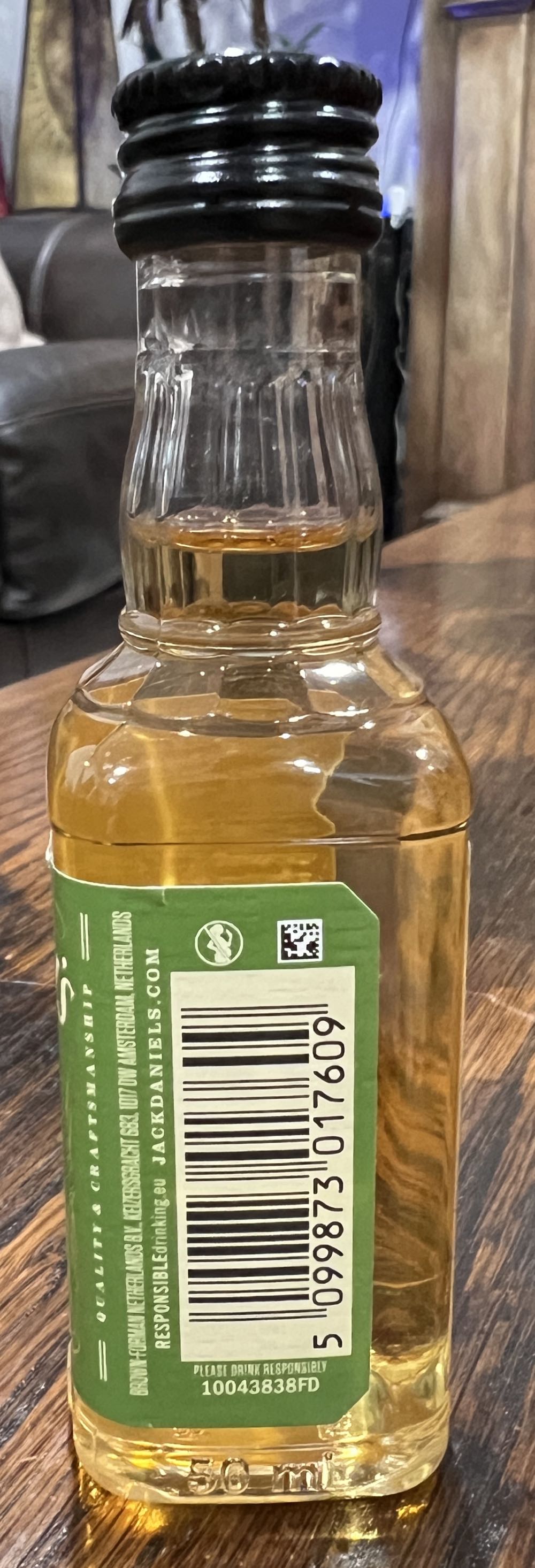 Apple Asia 50ml - Jack Daniel’s Distillery, Lynchburg, TN (50 mL) alcohol collectible [Barcode 5099873017609] - Main Image 4