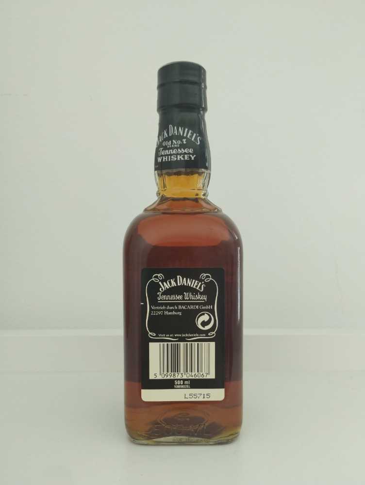 Black Label  (500 mL) alcohol collectible - Main Image 2