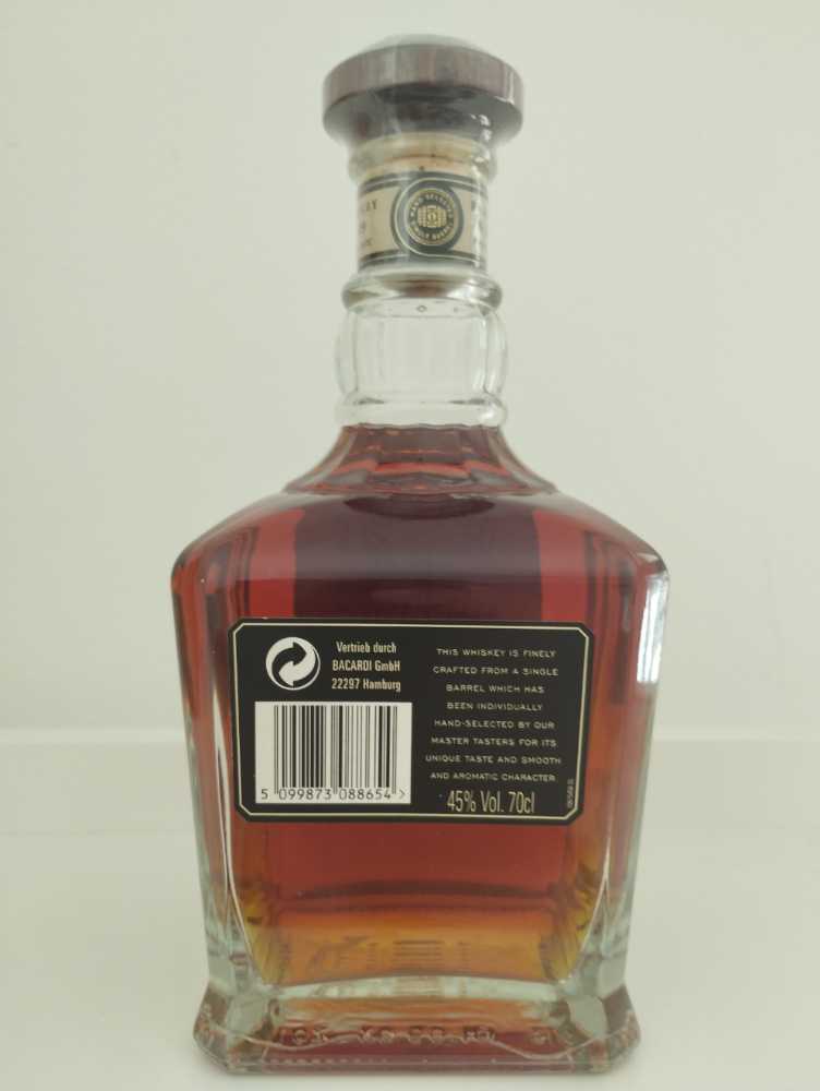 Single Barrel  (700 mL) alcohol collectible - Main Image 2