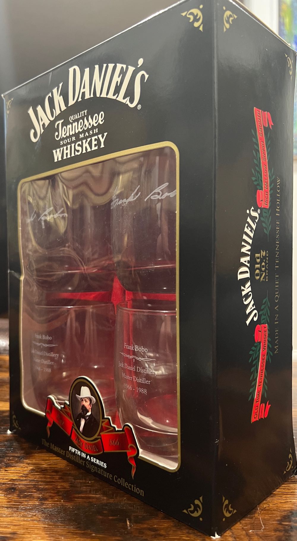 Set Bobo Glasses 4 Set - Jack Daniel’s Distillery, Lynchburg, TN alcohol collectible [Barcode 082184082201] - Main Image 4