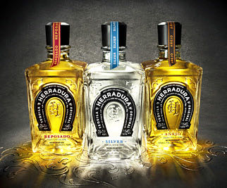 Herradura Reposado - Tequila Herradura S.A. de C.V. (1 L) alcohol collectible [Barcode 744607050395] - Main Image 2