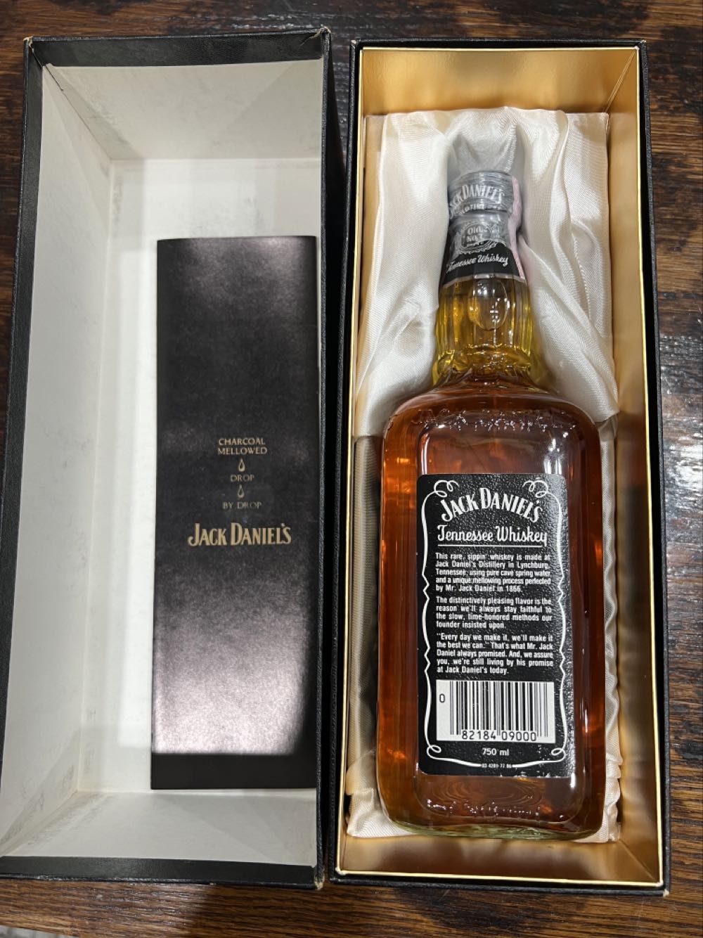 Black Coffin 1986 No Tag - Jack Daniel’s Distillery, Lynchburg, TN (750 mL) alcohol collectible - Main Image 3