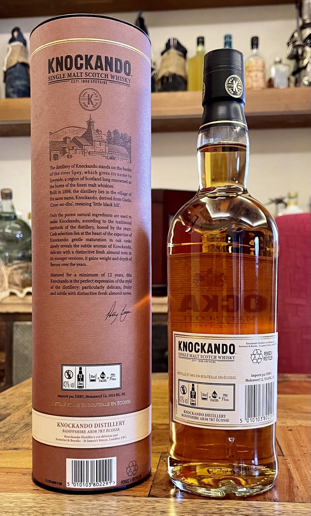 KNOCKANDO 12y Single Malt Scotch Whisky - The Knockando Distillery (700 mL) alcohol collectible [Barcode 5010103802291] - Main Image 2