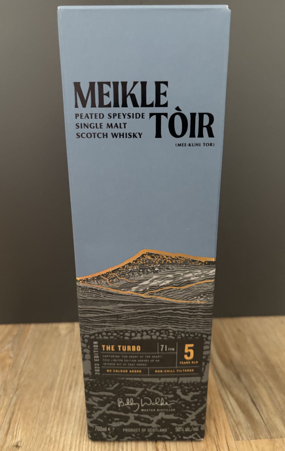 Meikle Toir The Turbo 5 Yrs Old - The Glenallachie Distillers LTD (700 mL) alcohol collectible [Barcode 5060568326825] - Main Image 3