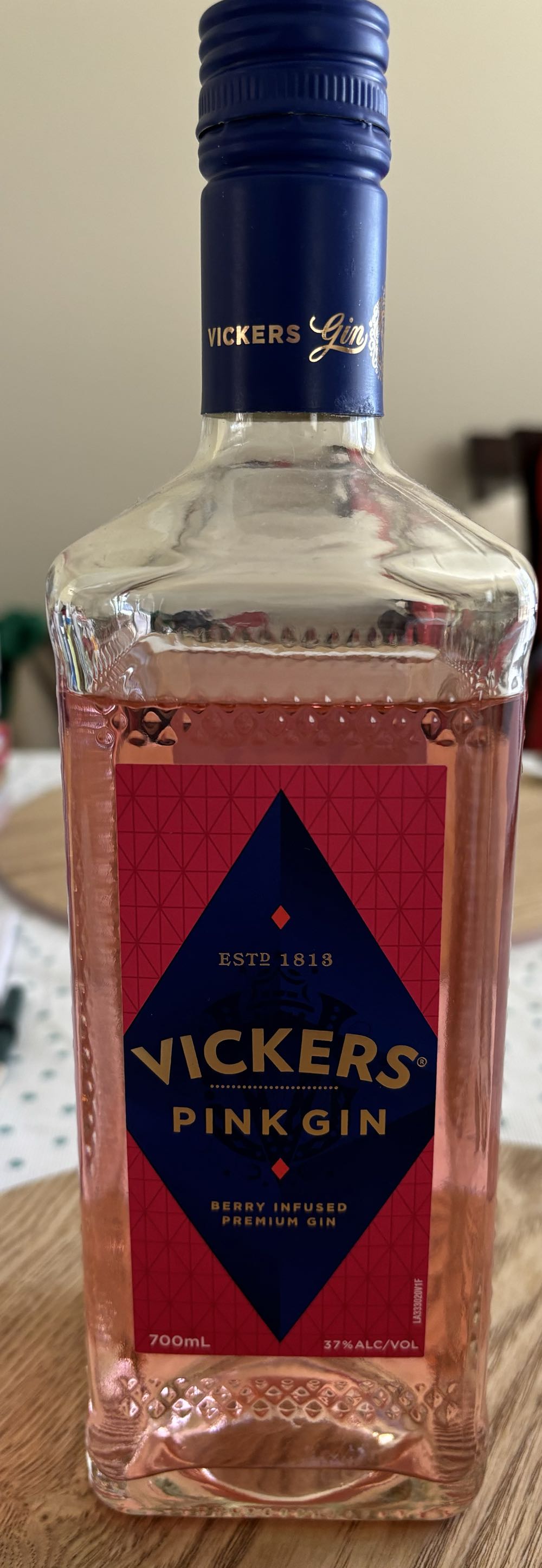 Vickers Pink Gin 700ml - Vok Beverages (500 mL) alcohol collectible [Barcode 9332364010014] - Main Image 2