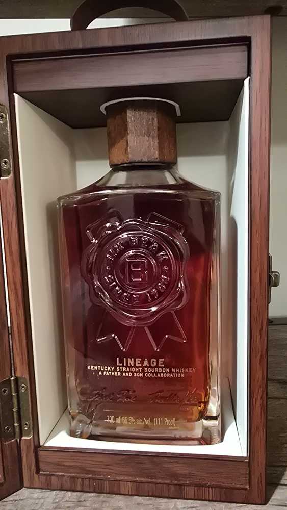 Jim Beam “Lineage” 15 Year - James B. Beam Distilling Co. (700 mL) alcohol collectible [Barcode 080686004110] - Main Image 3