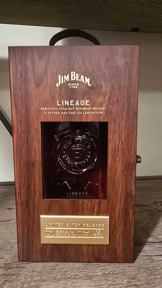 Jim Beam “Lineage” 15 Year - James B. Beam Distilling Co. (700 mL) alcohol collectible [Barcode 080686004110] - Main Image 4