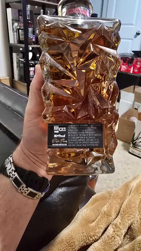 Mi Familia Flores Extra Anejo Tequila - NOM 1459 (750 mL) alcohol collectible [Barcode 7502211474463] - Main Image 2