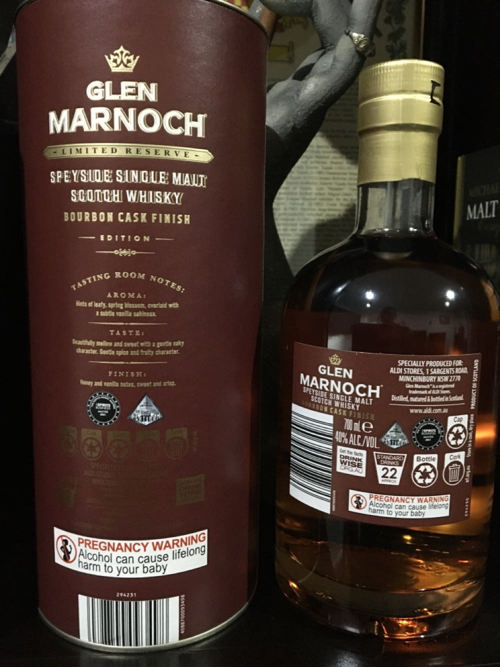 Glen Marnoch Bourbon Cask Finish - Speyside Distillery (700 mL) alcohol collectible [Barcode 4088700093498] - Main Image 3
