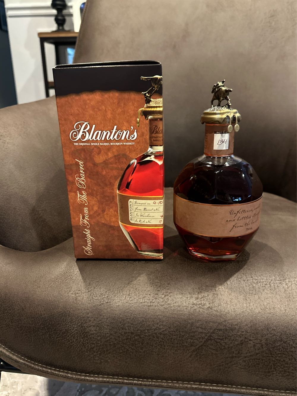 Blanton’s SFTB Letter O 2021 - Blanton’s Distilling Co., Frankfort, KY (750 mL) alcohol collectible [Barcode 080244009403] - Main Image 3
