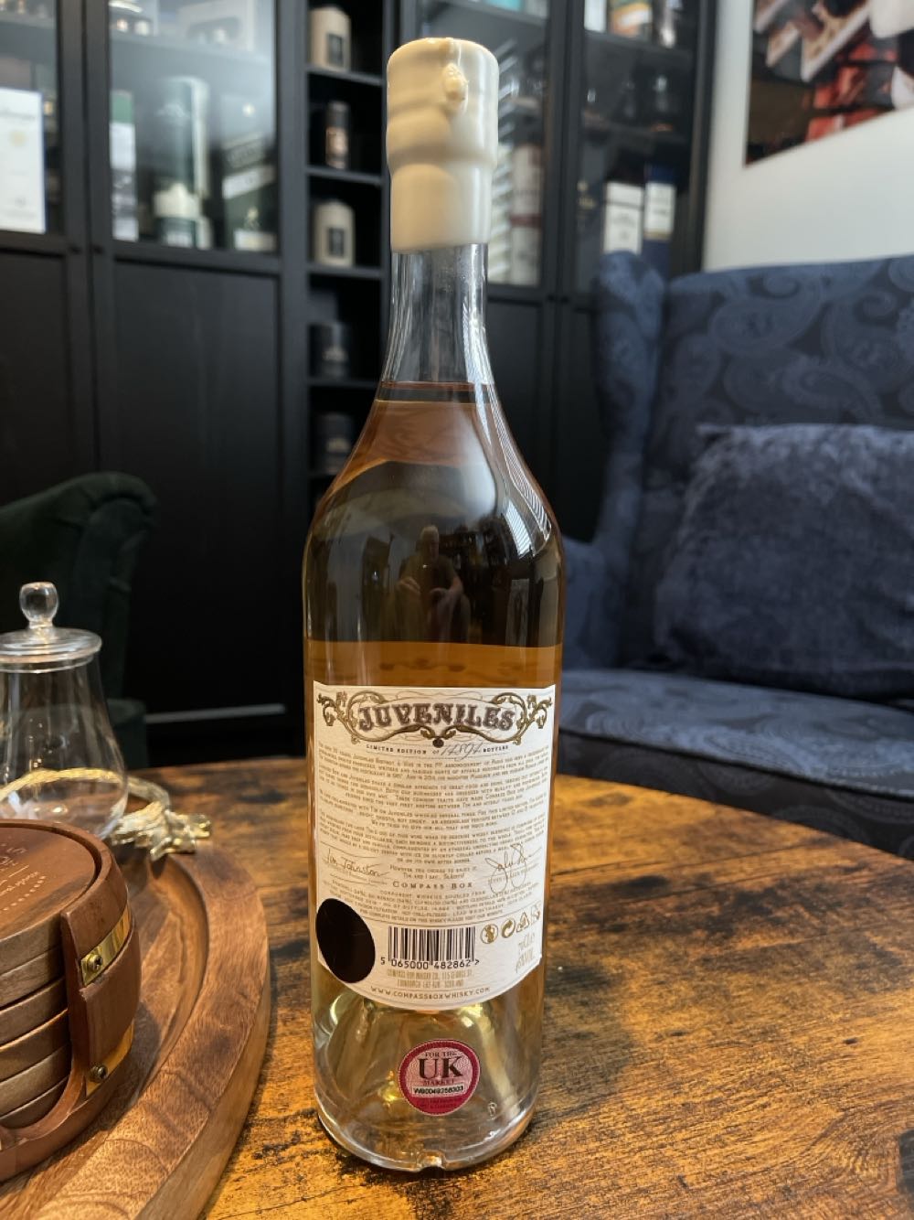 Juveniles - Compass Box Scotch Whisky Maker (700mL) alcohol collectible - Main Image 2