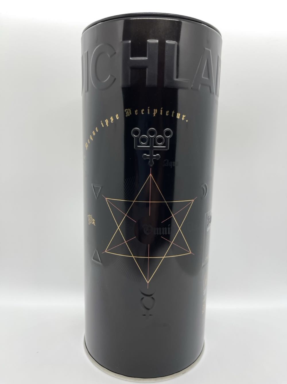 Bruichladdich Black Art 9.1 29yr Old - The Bruichladdich Distillery (700mL) alcohol collectible - Main Image 2