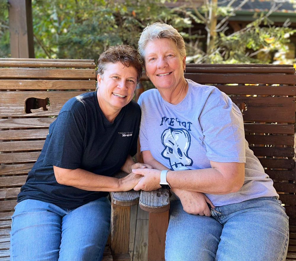 Smoky Mountain Dark Ale Stout - Smoky Mountain Brewery, Gatlinburg alcohol collectible - Main Image 4