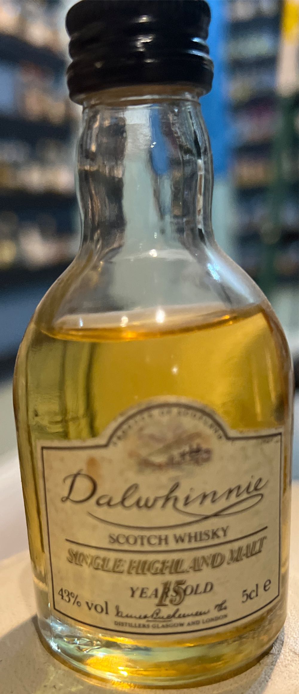 Dalwhinnie 15 Year Old - The Dalwhinnie Distillery (1000 mL) alcohol collectible - Main Image 3