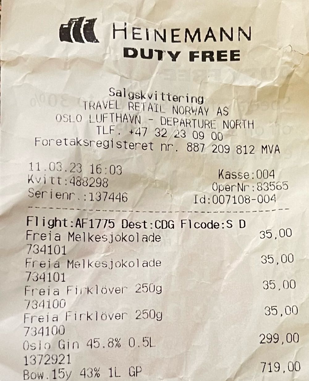 Scotch Whisky - Bowmore 15 years Islay Single Malt - The Bowmore Distillery (1000 mL) alcohol collectible [Barcode 5010496004548] - Main Image 4