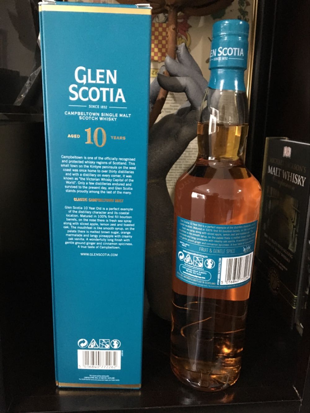 Glen Scotia 10 Campbeltown Whisky Jahre - Glen Scotia Distillery (700 mL) alcohol collectible [Barcode 5016840772262] - Main Image 3