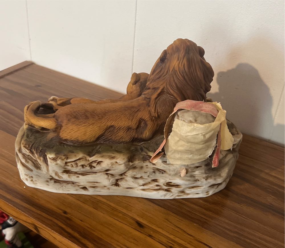 Lionstone Whiskey Decanter 1977 Porcelain Lion and Cub Limited Edition LARGE 9”  alcohol collectible - Main Image 2