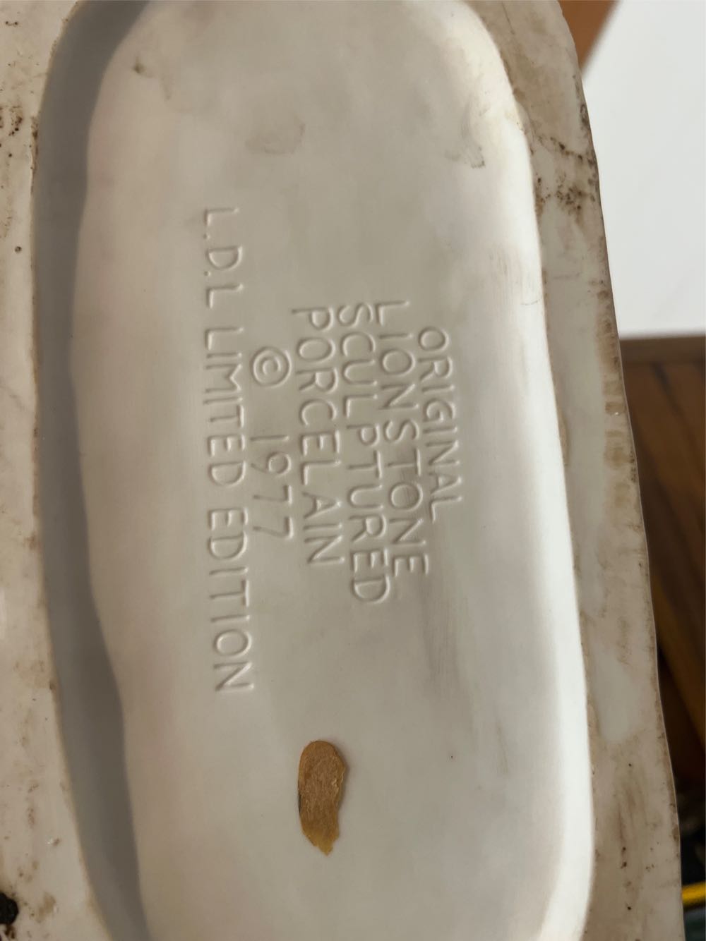 Lionstone Whiskey Decanter 1977 Porcelain Lion and Cub Limited Edition LARGE 9”  alcohol collectible - Main Image 3