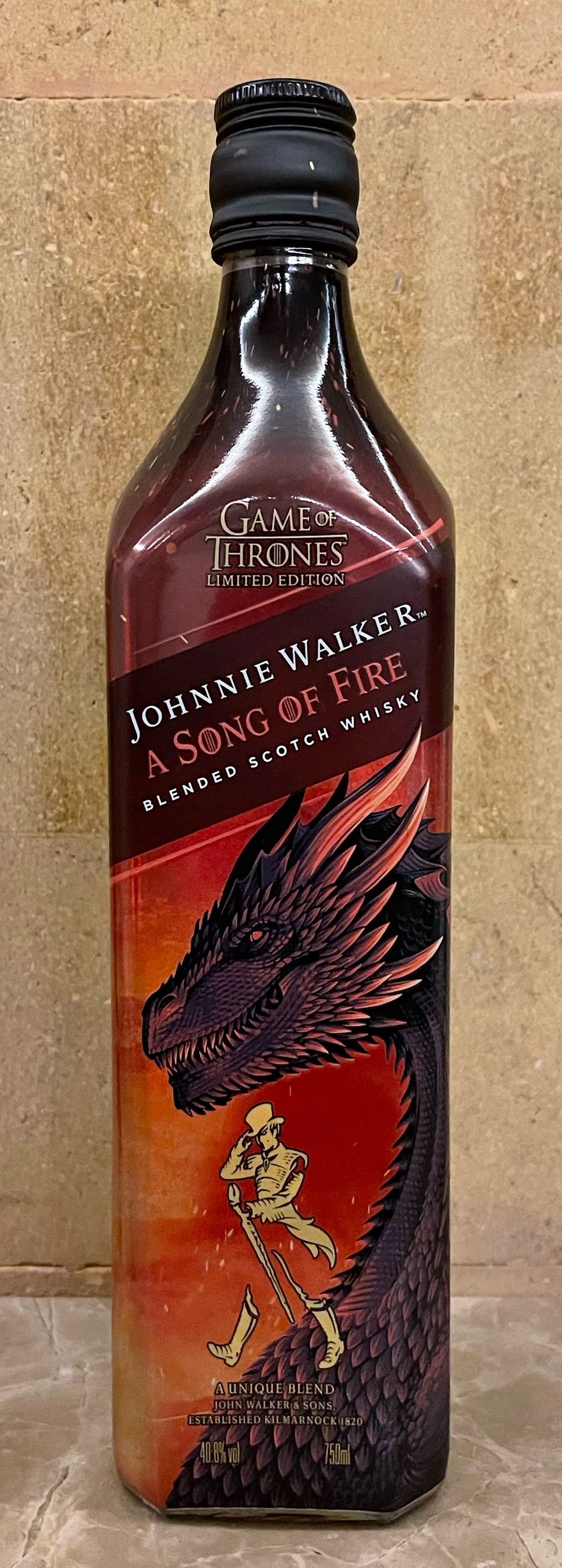 Games Of Thrones JOHNNIE WALKER A Song Of Fire Limited Edition Blended Scotch Whisky - John Walker & Sons (750 mL) alcohol collectible [Barcode 5000267178431] - Main Image 2