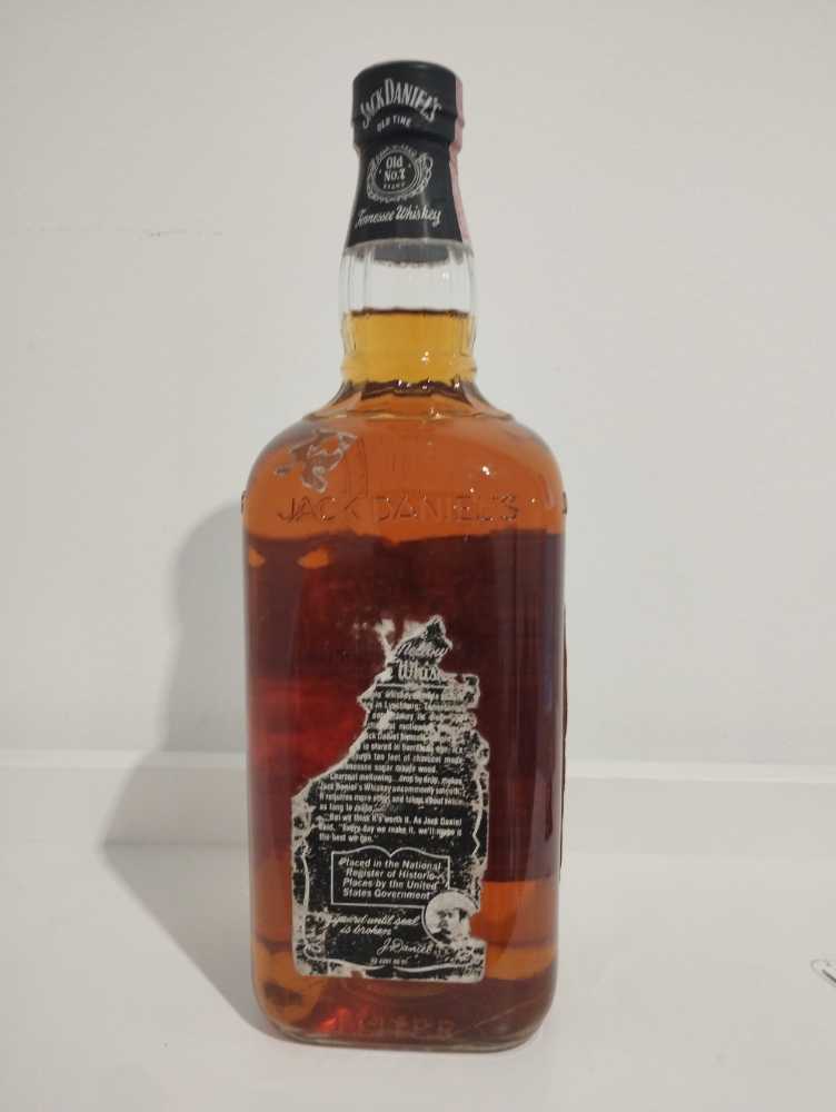 Black Label  (1000 mL) alcohol collectible - Main Image 3